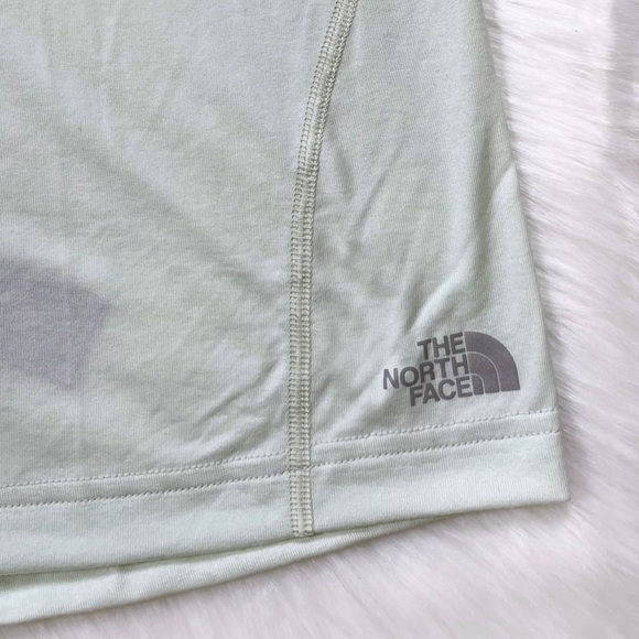 The North Face Women’s On The Go FlashDry Tank Top - Picture 2 of 6